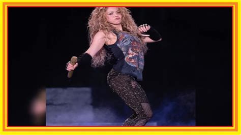 shakira en tanga